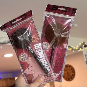 Clueless bundle! lip liner and eyeliner!